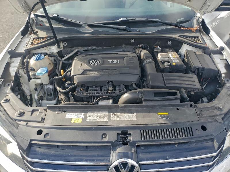 Photo 11 from auction – 2015 VOLKSWAGEN PASSAT SE with VIN 1VWBT7A38FC046536