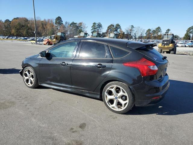 Photo 2 from auction – 2013 FORD FOCUS ST with VIN 1FADP3L93DL196809