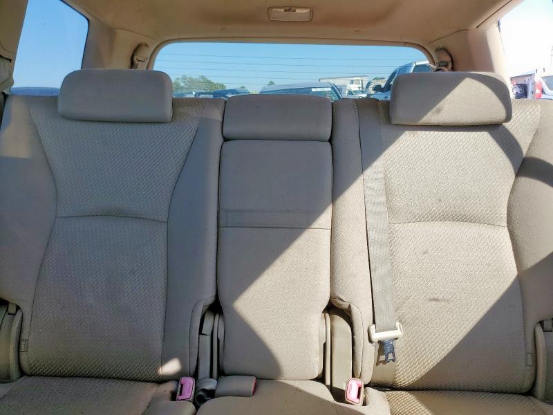Photo 10 from auction – 2004 TOYOTA HIGHLANDER with VIN JTEEP21A840011964