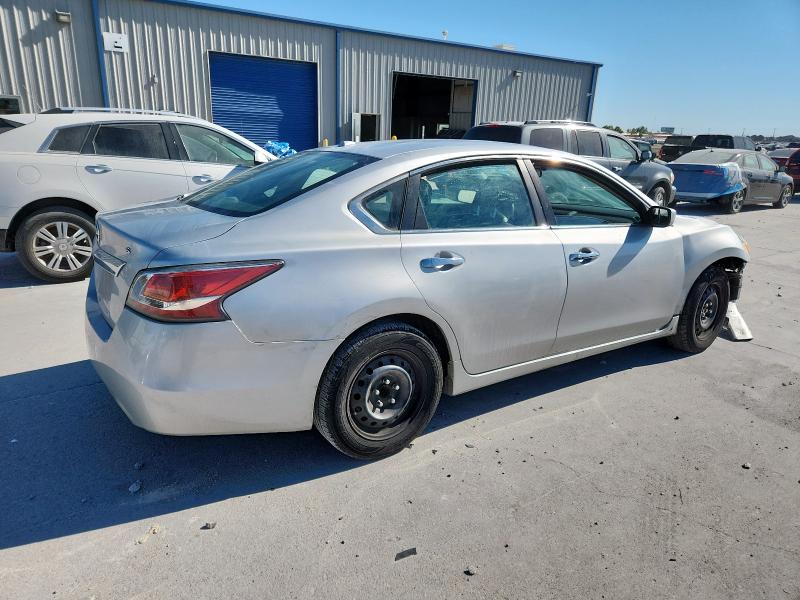Zdjęcie 3 z aukcji – 2015 NISS ALTIMA z VIN 1N4AL3APXFN891828