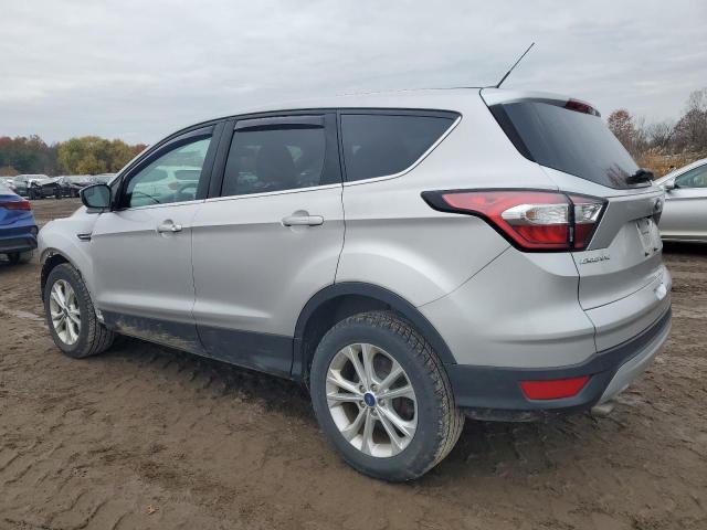Photo 2 from auction – 2017 FORD ESCAPE SE with VIN 1FMCU0GD7HUB14703