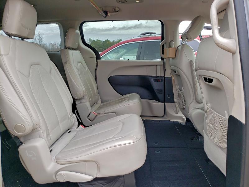 Фото 11 с аукциона – 2018 CHRYSLER PACIFICA T с VIN 2C4RC1BG0JR174172