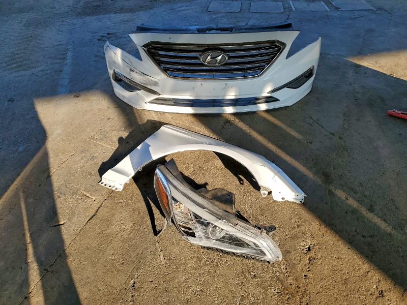 Photo 12 from auction – 2015 HYUNDAI SONATA with VIN 5NPE34AF9FH014725