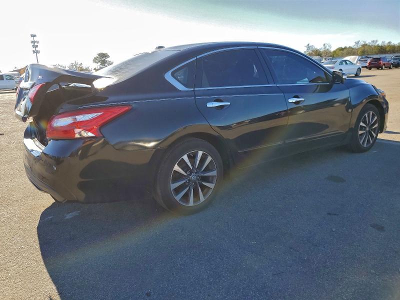 Photo 3 from auction – 2017 NISSAN ALTIMA with VIN 1N4AL3AP2HC278505