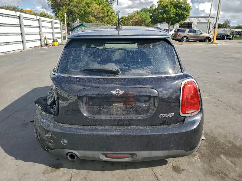 Photo 6 from auction – 2017 MINI COOPER with VIN WMWXP5C56H2D16629