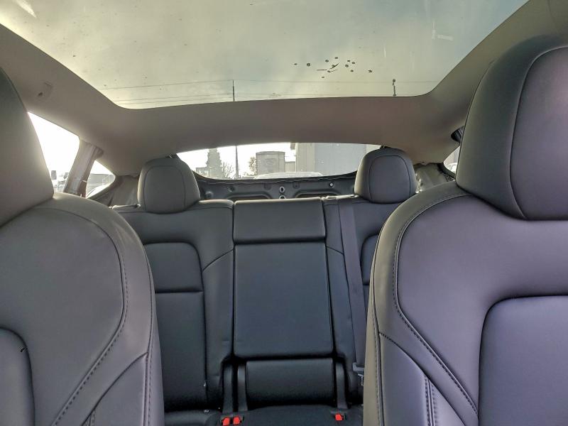 Zdjęcie 10 z aukcji – 2025 TESLA MODEL Y z VIN 7SAYGDEF7SF222738