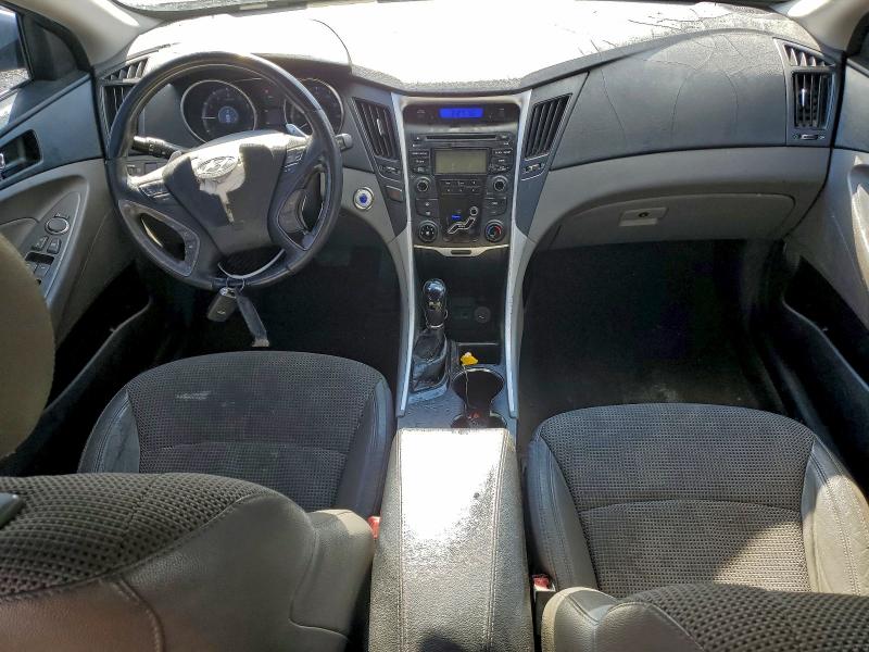 Photo 8 from auction – 2012 HYUNDAI SONATA SE with VIN 5NPEC4AC1CH502438