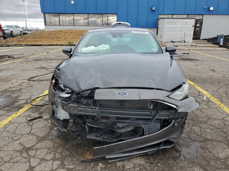 Photo 5 from auction – 2019 FORD FUSION SE with VIN 3FA6P0LU7KR103025