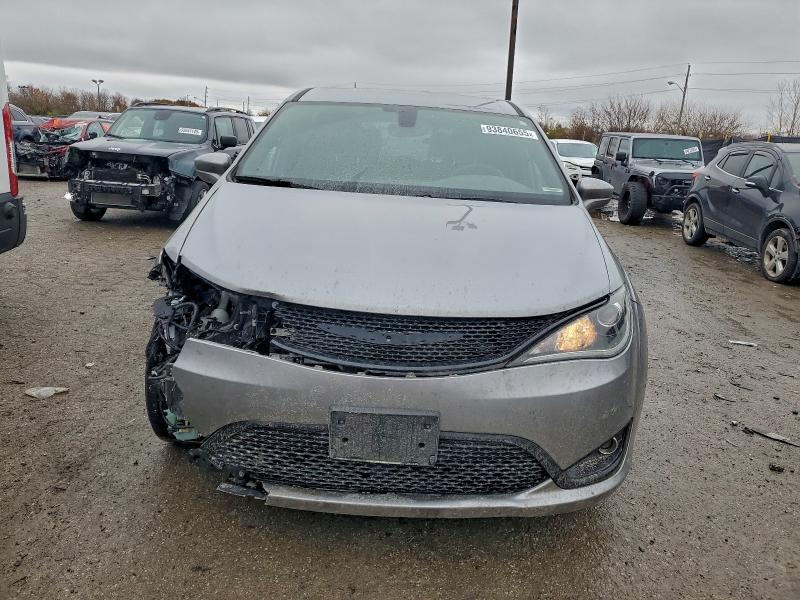 Photo 5 from auction – 2020 CHRYSLER PACIFICA T with VIN 2C4RC1FG4LR101822