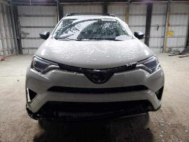 Photo 5 from auction – 2017 TOYOTA RAV4 SE with VIN JTMJFREV2HD213886