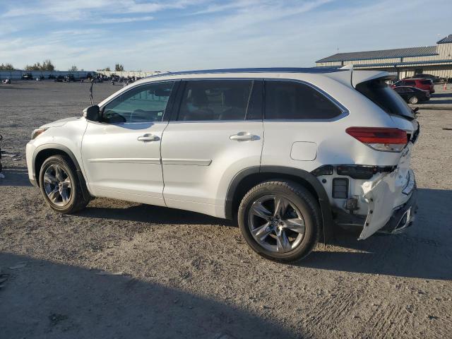 Photo 2 from auction – 2018 TOYOTA HIGHLANDER with VIN 5TDDZRFH8JS822472