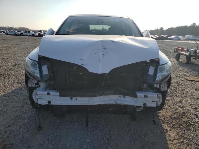 Photo 5 from auction – 2018 LINCOLN MKT with VIN 2LMHJ5AT2JBL00063