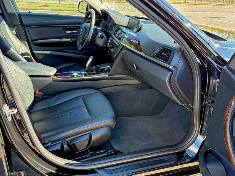Photo 5 from auction – 2015 BMW 320 I with VIN WBA3B1G54FNT07601