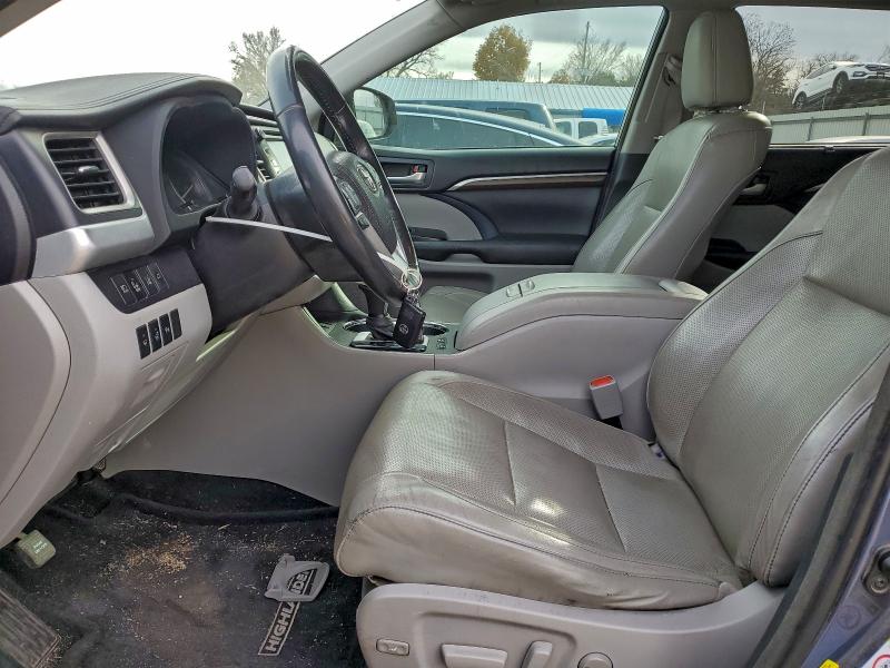 Photo 7 from auction – 2015 TOYOTA HIGHLANDER with VIN 5TDDKRFH6FS177655