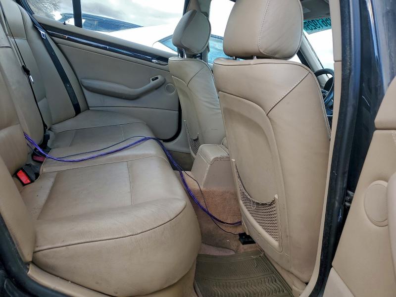 Photo 10 from auction – 2004 BMW 325 XI with VIN WBAEU33414PF61508