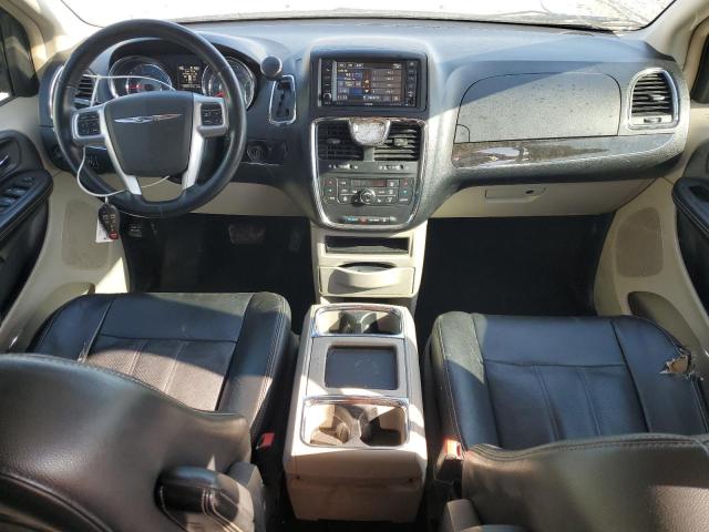 Photo 8 from auction – 2013 CHRYSLER TOWN & COU with VIN 2C4RC1CG1DR646947
