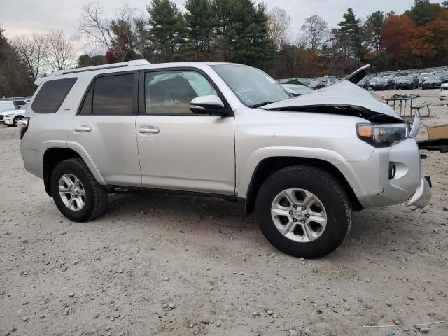 Photo 4 from auction – 2017 TOYOTA 4RUNNER SR with VIN JTEBU5JR8H5473050