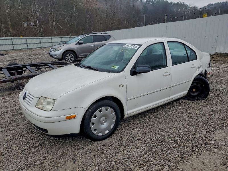 VOLKSWAGEN JETTA GL 2000 with VIN 3VWRA29M4YM085257 - Photo from auction