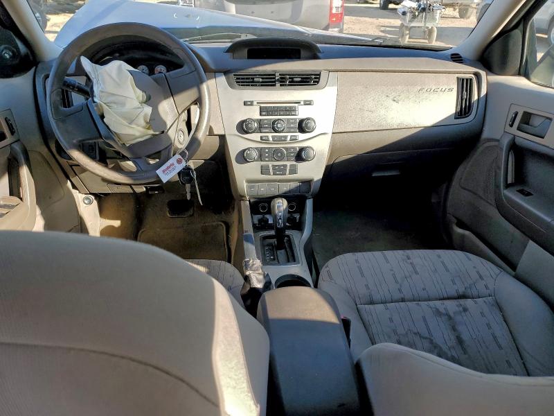 Photo 8 from auction – 2010 FORD FOCUS SE with VIN 1FAHP3FN0AW293034