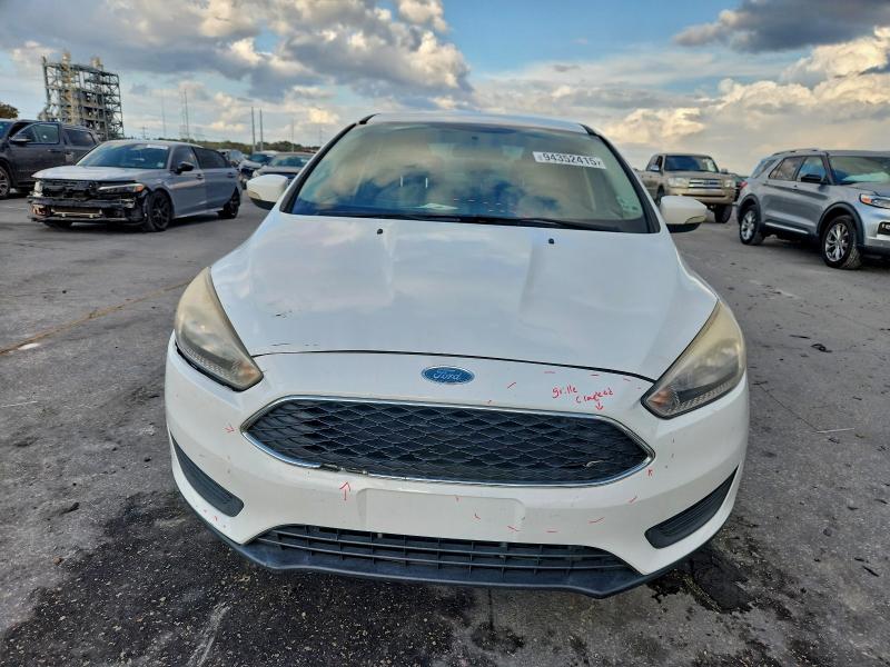Photo 5 from auction – 2017 FORD FOCUS SE with VIN 1FADP3F26HL327140