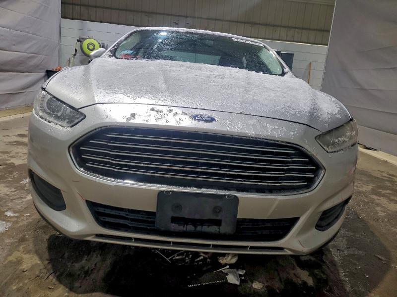 Photo 5 from auction – 2016 FORD FUSION S with VIN 3FA6P0G72GR351582