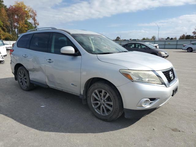 Photo 4 from auction – 2014 NISSAN PATHFINDER with VIN 5N1CR2MM6EC639397