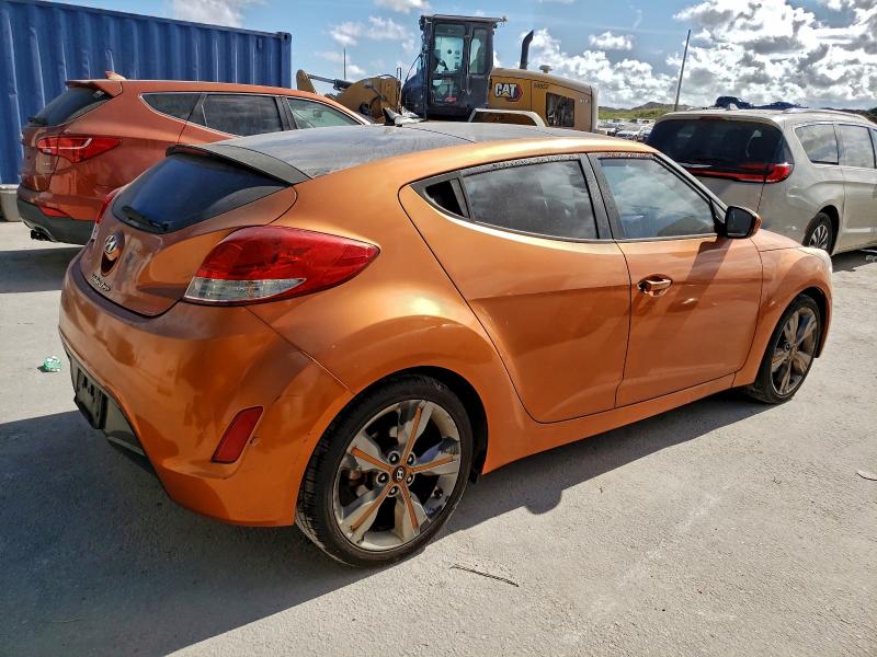 Photo 3 from auction – 2016 HYUNDAI VELOSTER with VIN KMHTC6AD8GU297865