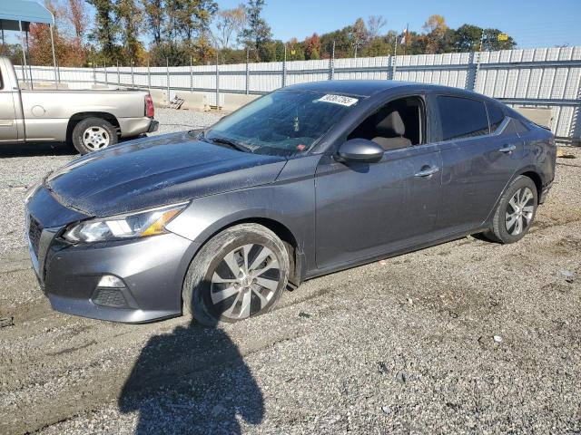NISSAN ALTIMA S 2019 with VIN 1N4BL4BV3KN328427 - Photo from auction
