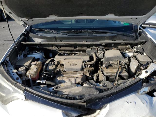 Photo 12 from auction – 2016 TOYOTA RAV4 SE with VIN JTMJFREV9GD176396