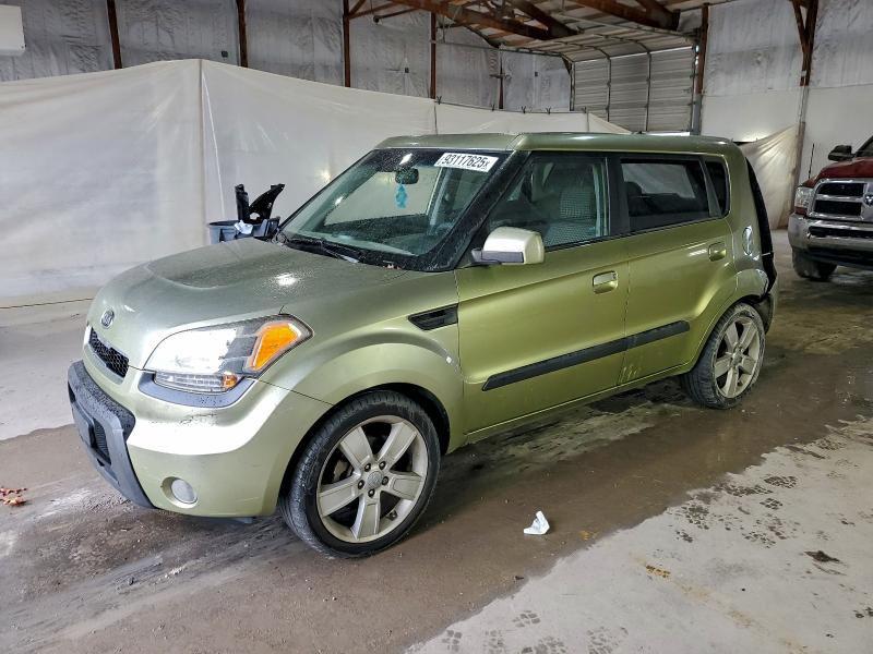 KIA SOUL + 2010 with VIN KNDJT2A2XA7099748 - Photo from auction
