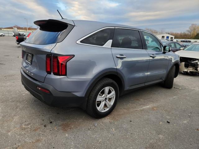 Photo 3 from auction – 2022 KIA SORENTO with VIN 5XYRG4LC5NG146072