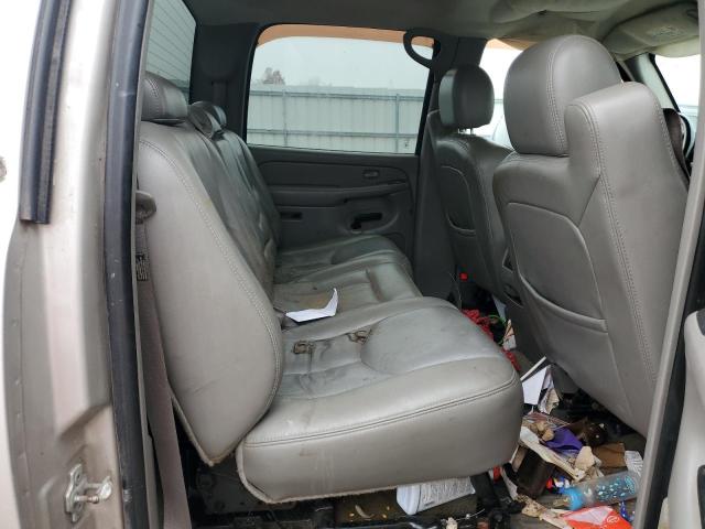 Photo 10 from auction – 2005 CHEVROLET SILVERADO with VIN 1GCJK33215F947064
