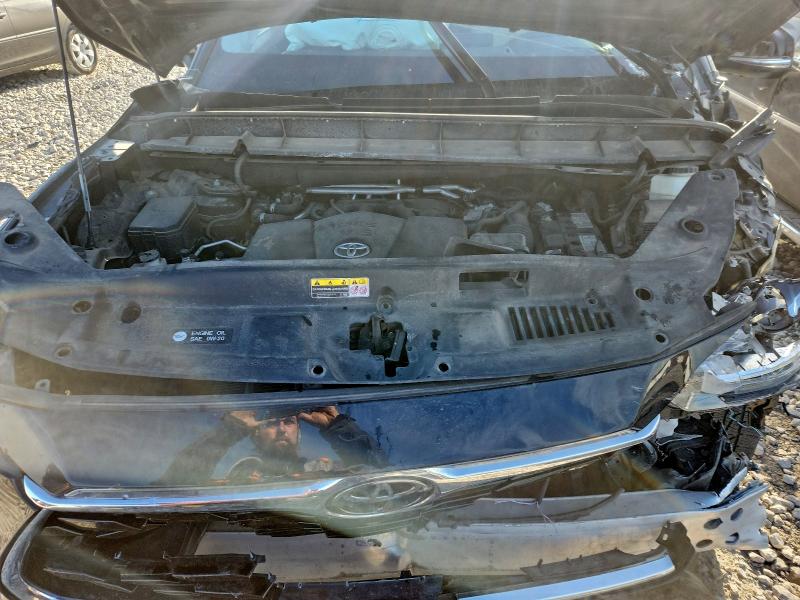 Photo 12 from auction – 2021 TOYOTA HIGHLANDER with VIN 5TDFZRBH8MS071134