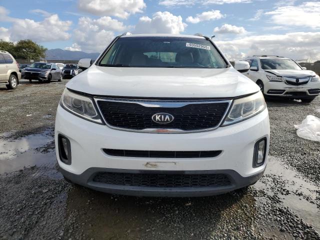 Photo 5 from auction – 2014 KIA SORENTO with VIN 5XYKTCA69EG528416