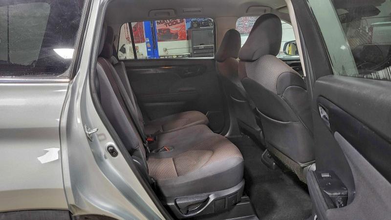 Photo 6 from auction – 2021 TOYOTA HIGHLANDER with VIN 5TDCZRAH4MS517655