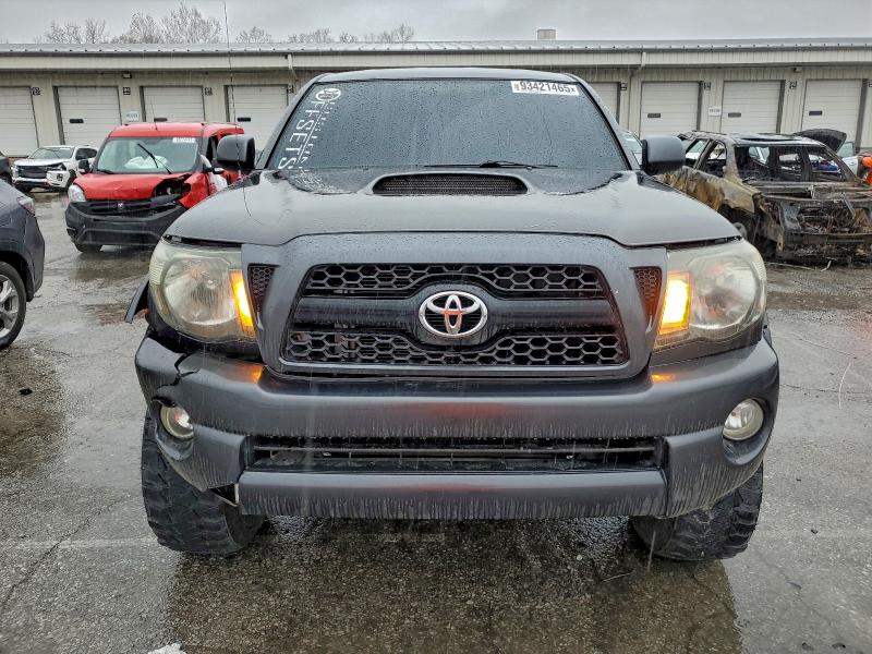 Photo 5 from auction – 2011 TOYOTA TACOMA DOU with VIN 3TMLU4EN7BM076067