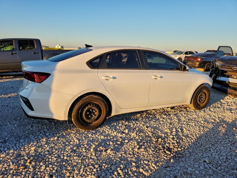 Photo 3 from auction – 2021 KIA FORTE FE with VIN 3KPF24AD8ME311251