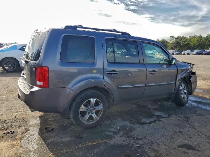 Photo 3 from auction – 2015 HONDA PILOT EX with VIN 5FNYF3H49FB030036