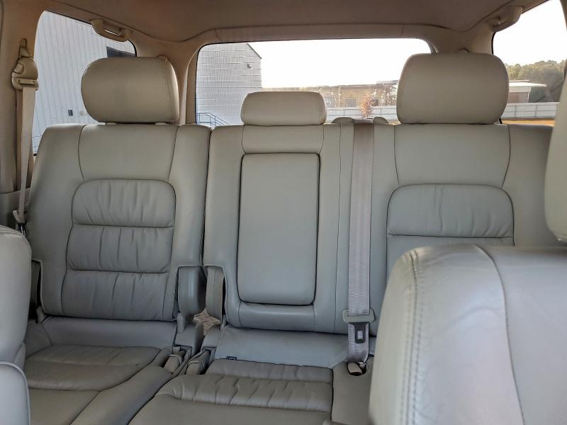 Photo 10 from auction – 2003 LEXUS LX 470 with VIN JTJHT00W033528099