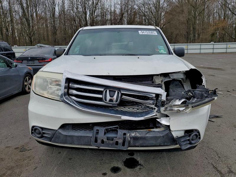 Photo 5 from auction – 2015 HONDA PILOT LX with VIN 5FNYF4H22FB030903
