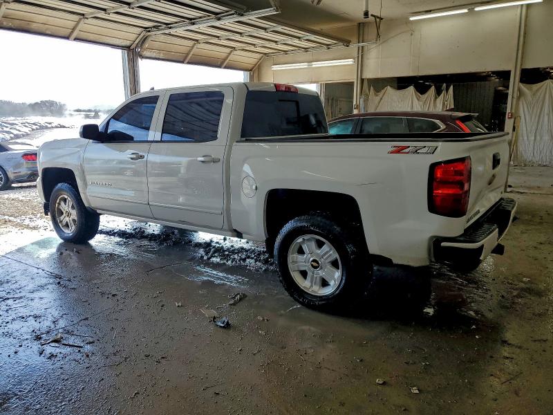 Photo 2 from auction – 2018 CHEVROLET SILVERADO with VIN 3GCUKREC2JG291858
