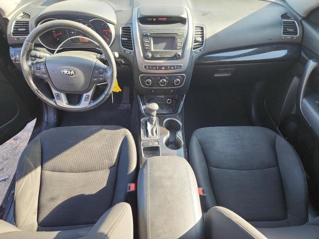 Photo 8 from auction – 2014 KIA SORENTO LX with VIN 5XYKT4A64EG514929