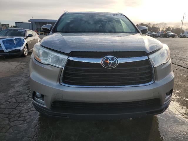 Photo 5 from auction – 2016 TOYOTA HIGHLANDER with VIN 5TDYKRFH6GS141967