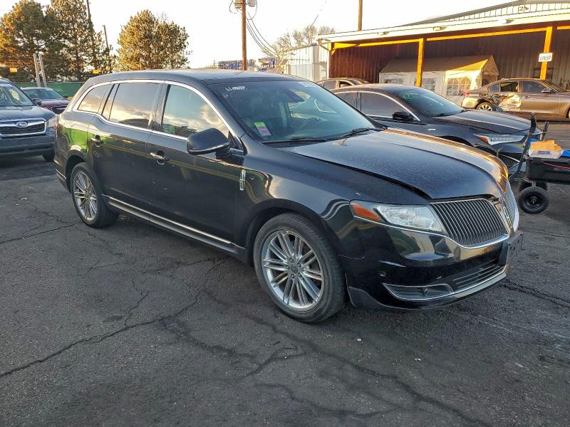 Photo 4 from auction – 2016 LINCOLN MKT with VIN 2LMHJ5AT6GBL02505