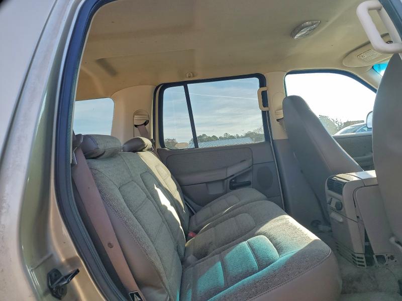 Photo 11 from auction – 2002 FORD EXPLORER X with VIN 1FMZU62E92UC34152