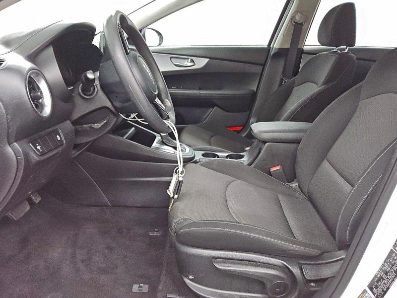 Photo 7 from auction – 2023 KIA FORTE LX with VIN 3KPF24AD3PE633672