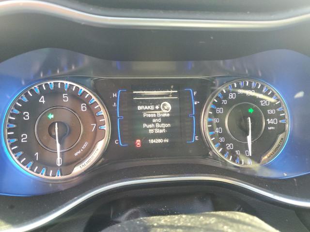 Photo 9 from auction – 2016 CHRYSLER 200 LIMITE with VIN 1C3CCCAB1GN142042