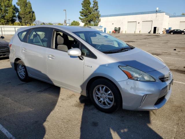 Photo 4 from auction – 2014 TOYOTA PRIUS V with VIN JTDZN3EU4E3309398