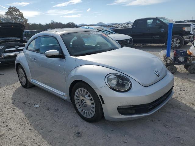 Photo 4 from auction – 2014 VOLKSWAGEN BEETLE with VIN 3VWJP7AT6EM625005