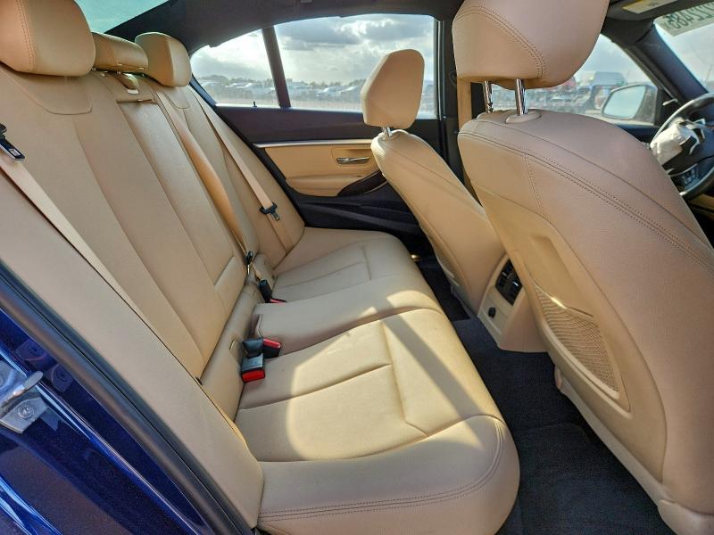 Photo 10 from auction – 2018 BMW 330 with VIN WBA8B9C5XJEE81145